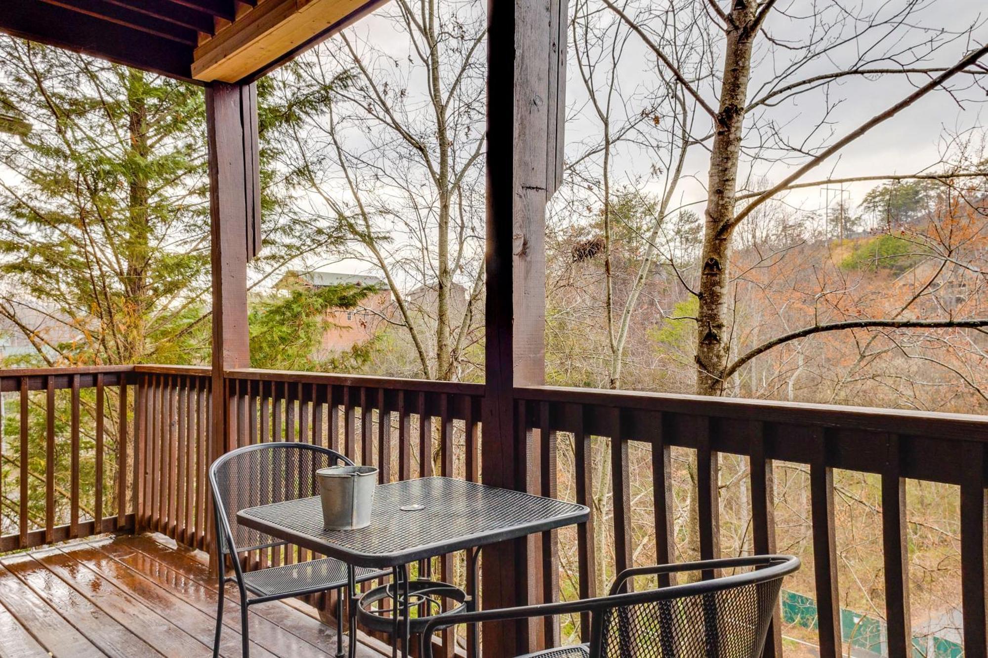 Pigeon Forge Resort Studio Cabin On Dollywood Ln! Kültér fotó