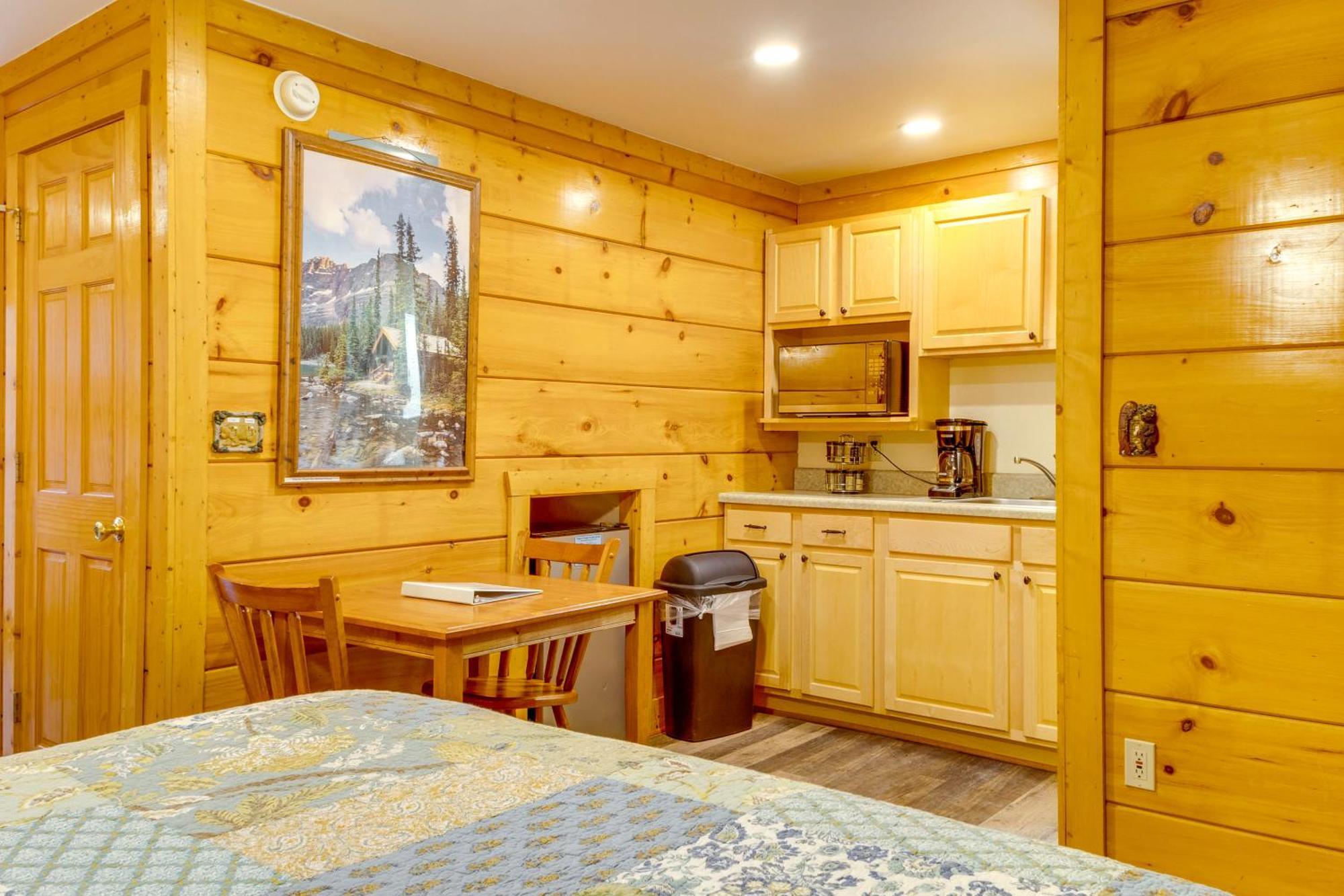 Pigeon Forge Resort Studio Cabin On Dollywood Ln! Kültér fotó