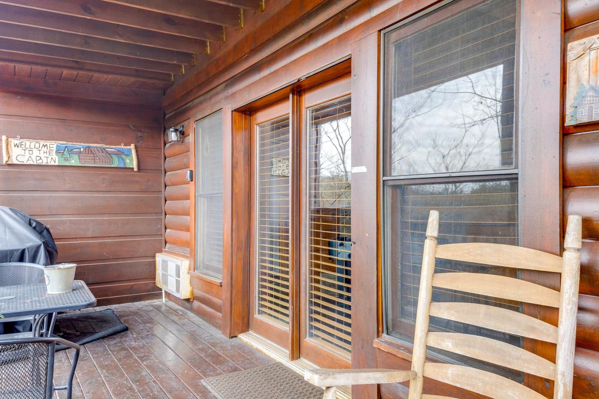 Pigeon Forge Resort Studio Cabin On Dollywood Ln! Kültér fotó